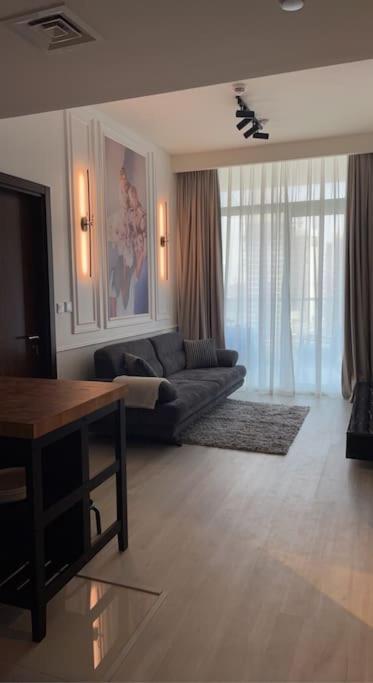 Apartamento New Luxury Modern Canal View. Dubái Exterior foto
